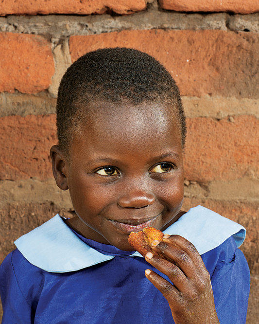Emily Kathumba, 7 yaşında, Chitedze, Malawi 1. Fotoğraf
